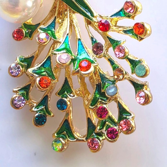 Betsey Johnson Peacock Pearl Rhinestone Embellished Statement Brooch Pin - Picture 2 of 9